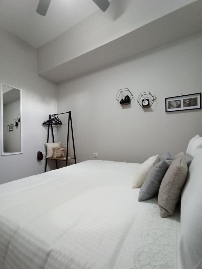 Kallias Modern Seaview Heraklion (Crete)
